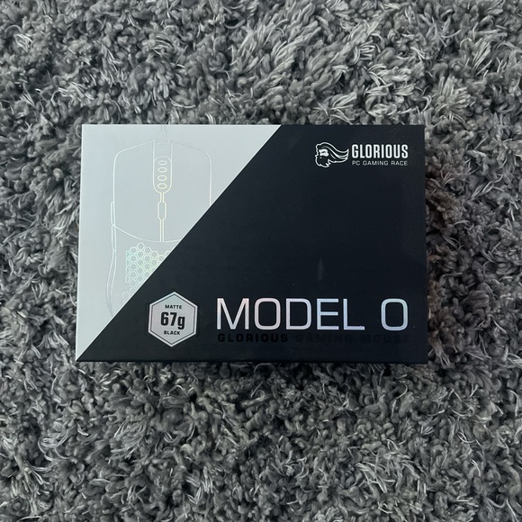 Glorious Model O Matte Black Gaming Mouse - Picture 1 of 3